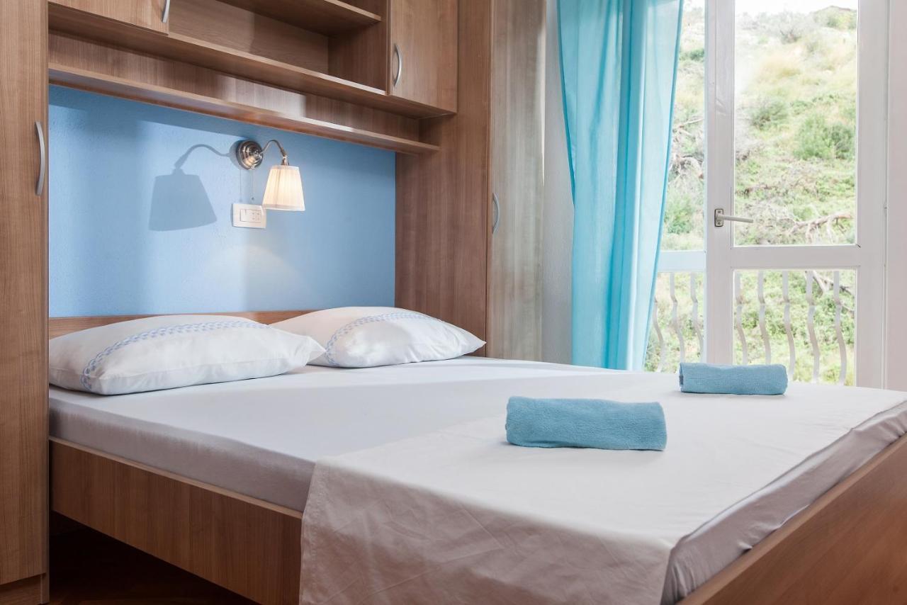 Vega Apartments Podgora Buitenkant foto
