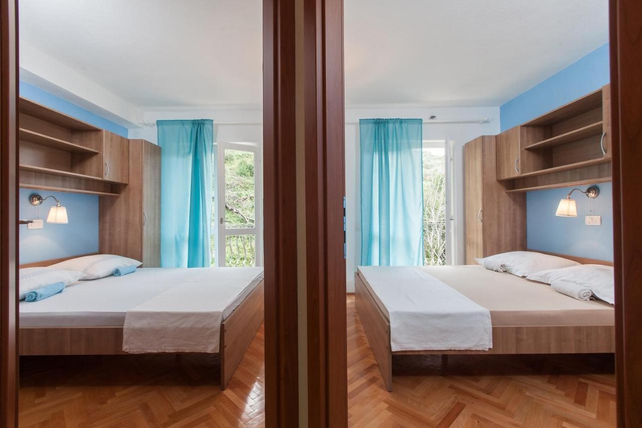 Vega Apartments Podgora Buitenkant foto